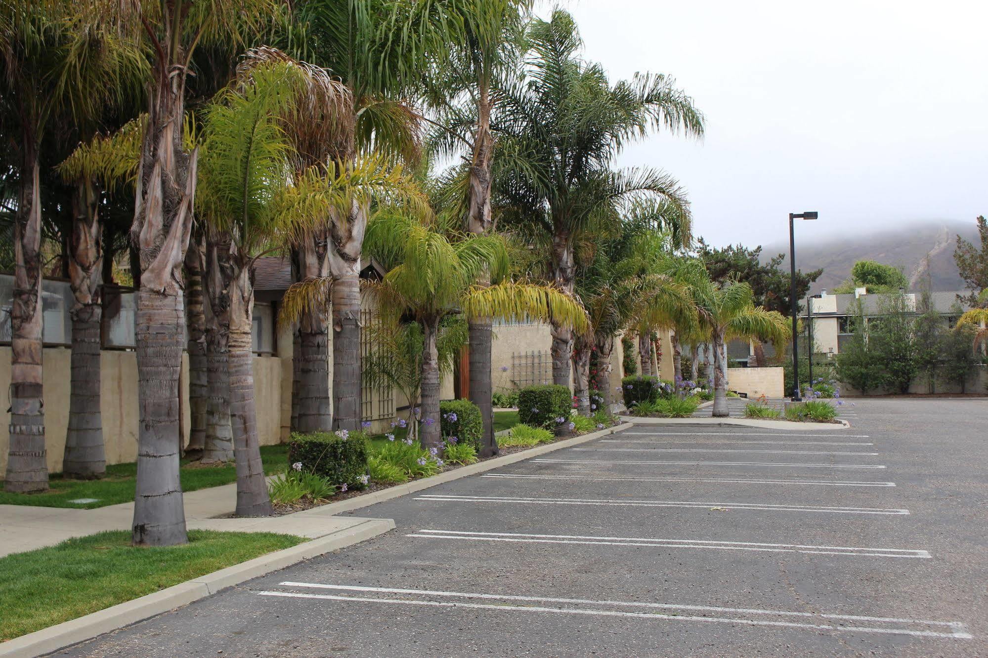 O'Cairns Inn And Suites Lompoc Exterior foto